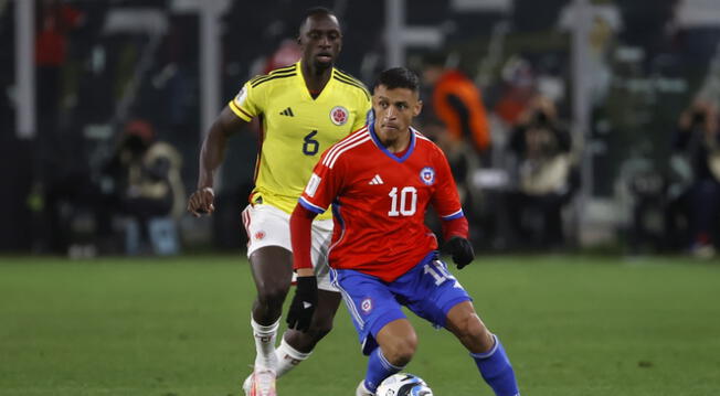 Chile y Colombia juegan en el Monumental de Santiago.