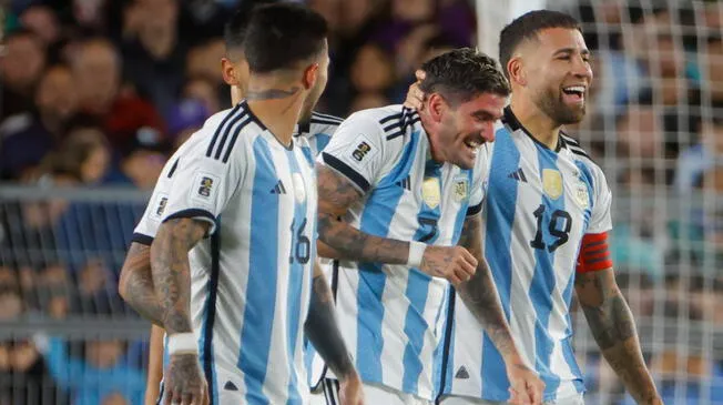 Argentina se mantiene en la punta de las Eliminatorias 2026. Foto: EFE