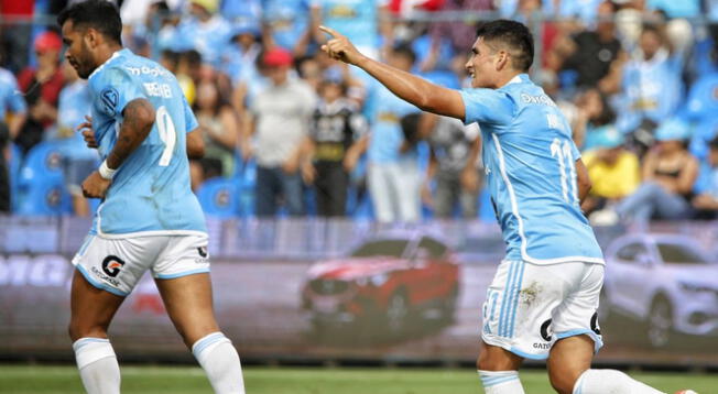 Sporting Cristal recibió a Alianza Atlético.