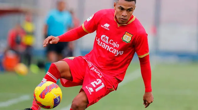 Luis Benites tiene contrato hasta el 2024 con Sport Huancayo.