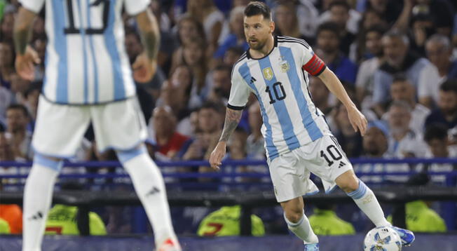 Lionel Messi fue titular ante Uruguay.