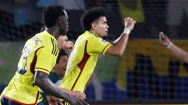 Colombia hizo los deberes en casa y venció a Brasil por 2-1.