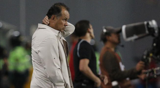 Agustín Lozano definió el futuro de Juan Reynoso al frente de la selección peruana