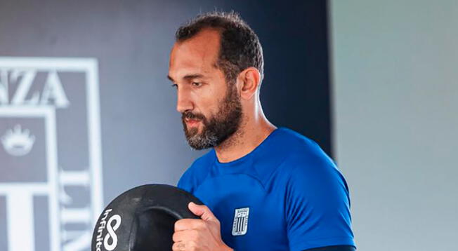 Hernán Barcos piensa en retirarse con camiseta de Alianza Lima.