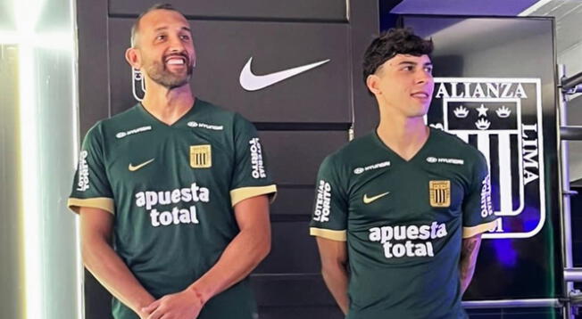Hernán Barcos se pronunció en la presentación de la camiseta alterna de Alianza Lima