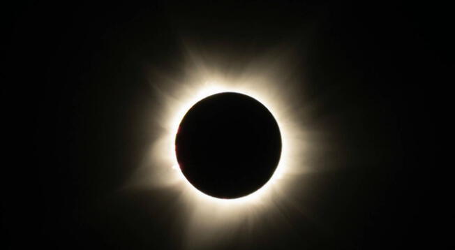 Eclipse solar del 8 de abril en México.