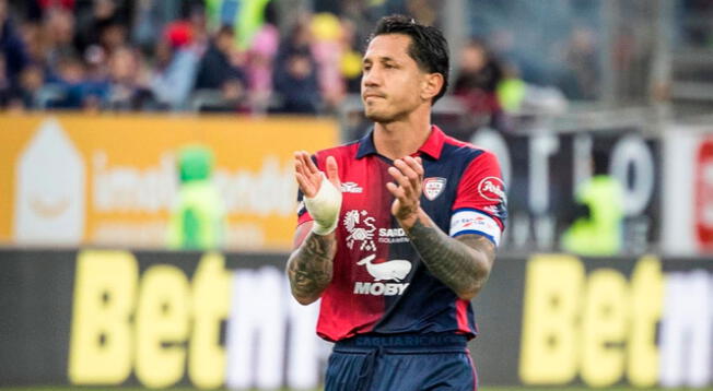 Gianluca Lapadula disputa la Serie A con el Cagliari.