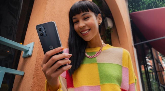 El celular Motorola que compite con las grandes marcas y a un precio bajo.