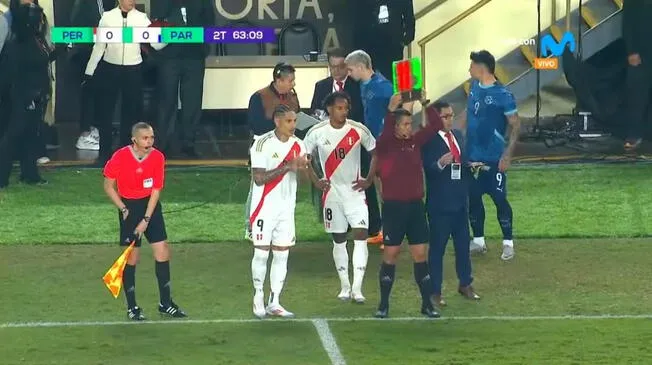 André Carrillo ingresó junto a Paolo Guerrero en el minuto 63. Foto: captura Movistar Deportes   