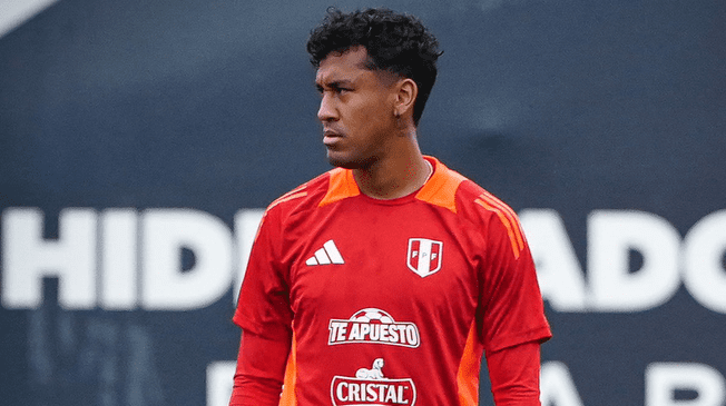 Renato Tapia será una baja más de la selección peruana ante El Salvador.