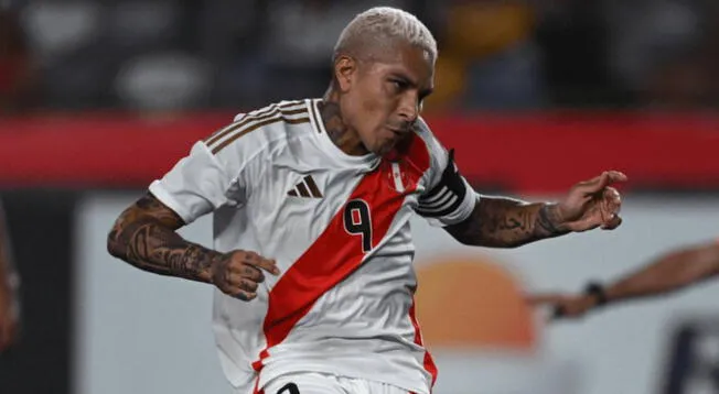 Paolo Guerrero aconsejó fuerte a los nuevos delanteros.