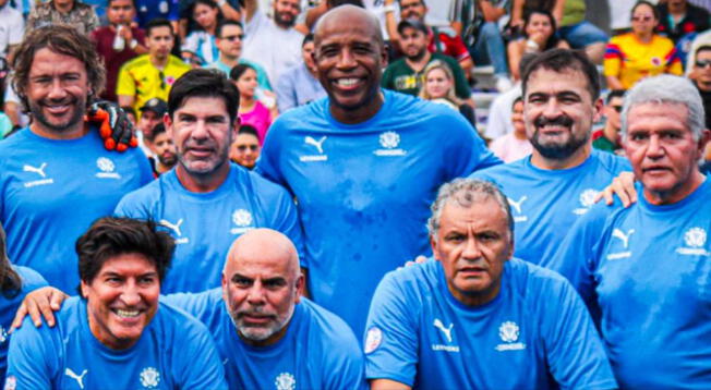 'Cuto' Guadalupe sorprendió apareciendo con las leyendas Conmebol.