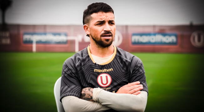 Gabriel Costa entrena con Universitario en busca de sumar sus primeros minutos.