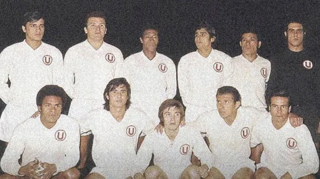 Plantilla de Universitario que llegó a la final de la Copa Libertadores de 1972, donde enfrentó al entonces imbatible Independiente de Avellaneda. Plantilla de Universitario que llegó a la final de la Copa Libertadores de 1972, donde enfrentó al entonces imbatible Independiente de Avellaneda.