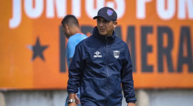 Guillermo Salas dejó de ser técnico de César Vallejo