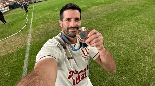 Stefano Peschiera fue homenajeado por Universitario tras su bronce en París 2024.