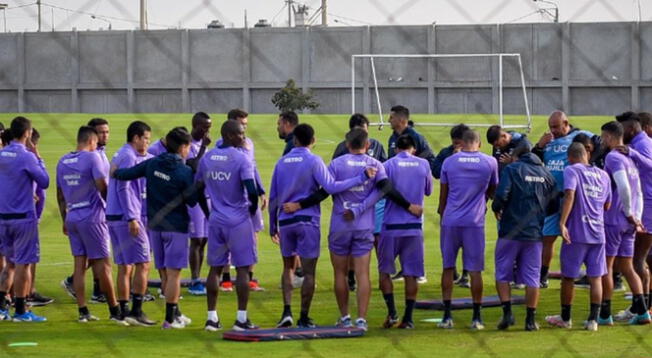 César Vallejo y un particular anuncio para sus hinchas en pleno torneo.