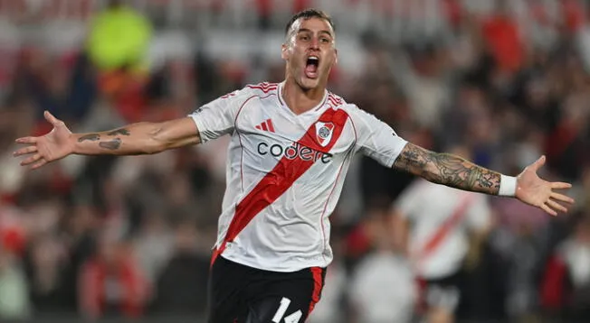 González Pires abrió el camino de la goleada de River Plate.