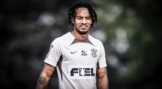 André Carrillo viene sumando minutos con Corinthians.