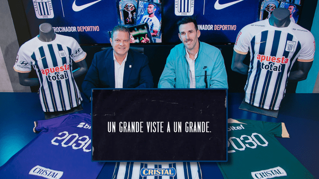 Alianza Lima seguirá siendo vestida por la marca estadounidense Nike.