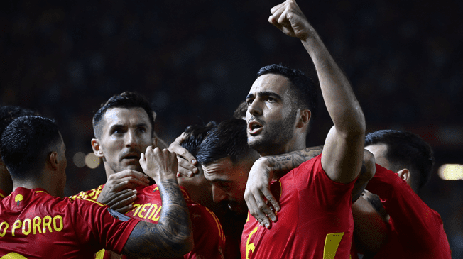 España venció a Dinamarca por 1-0.