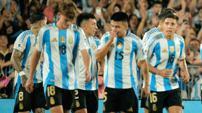 Figura de la selección argentina se perderá partido ante Perú por lesión.