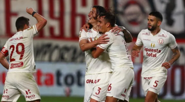 Universitario logró una gran victoria ante Cienciano en el Estadio Monumental.