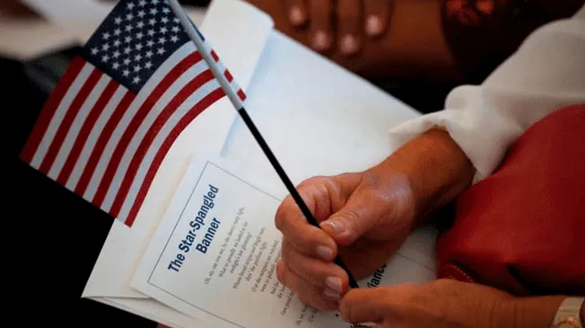 Las CINCO preguntas MÁS DIFÍCILES del examen de naturalización para obtener la ciudadanía americana