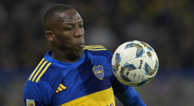 Luis Advíncula, titular en Boca Juniors y en la selección peruana