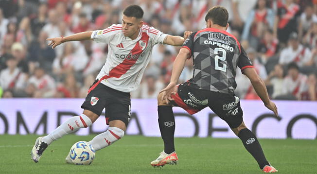 River Plate derrotó a Barracas Central por la Liga Profesional Argentina.