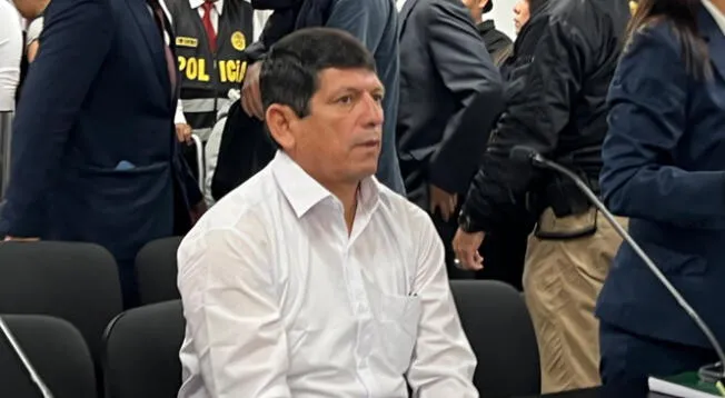 Poder Judicial revocó detención preliminar contra Agustín Lozano.