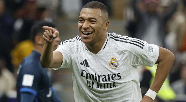 Mbappé abrió el camino de la goleada del Real Madrid ante Pachuca.