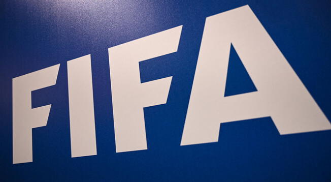 FIFA sancionó a histórico club con la prohibición de contratar jugadores