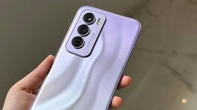 Conoce la ficha tecnica del OPPO Reno12 Pro 5G gama media de OPPO que supera al Galaxy A55 5G de Samsung.