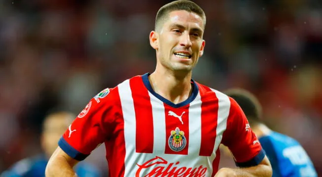 Chivas sorprendió tras informar sobre el futuro de Santiago Ormeño