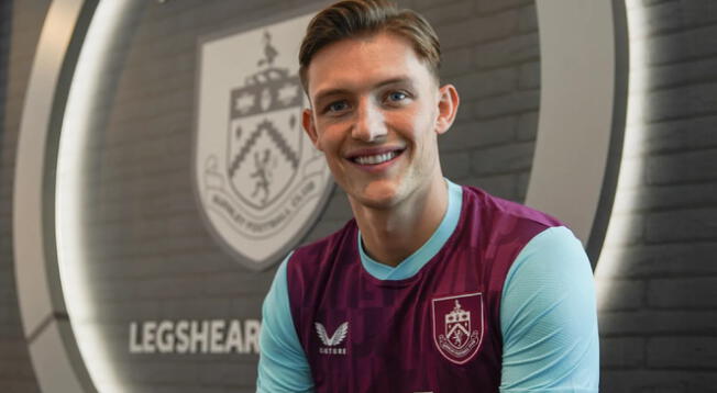 Burnley FC anunció la contratación de Oliver Sonne hasta el 2029.