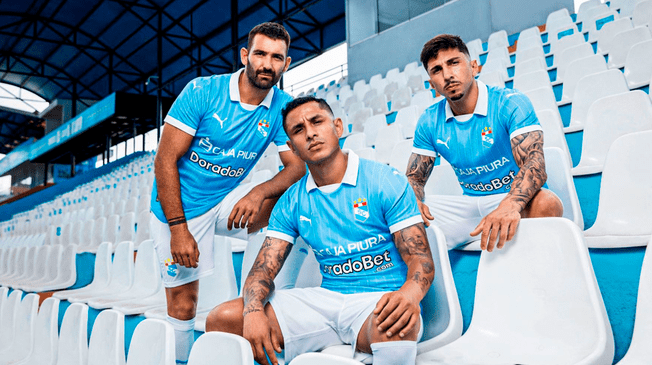 Cauteruccio, Yotún y Cazonatti con la nueva camiseta de Sporting Cristal.