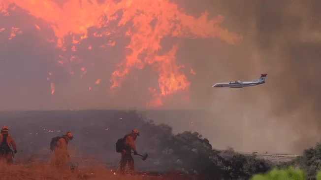 Las autoridades han emitido órdenes de evacuación ya que el incendio afectó a más de 19,000 residentes ante el avance veloz del fuego