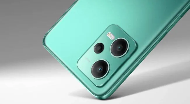 El Xiaomi Redmi Note 12 5G es el teléfono de gama media que debes comprar este 2025. Su precio es bajo y es bastante potente.