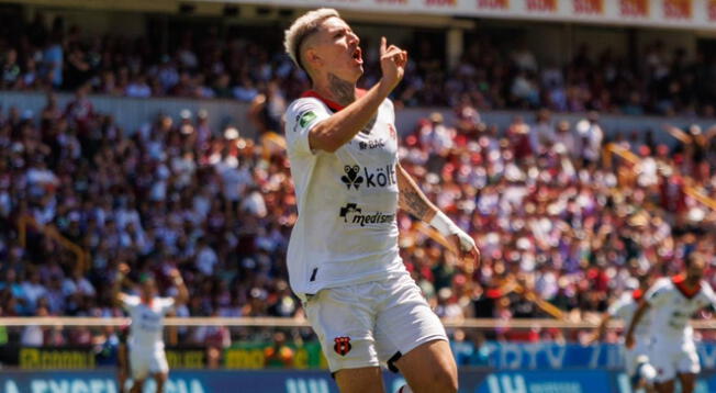 Canhoto marcó el primer gol de Liga Deportiva Alajuelense sobre Saprissa