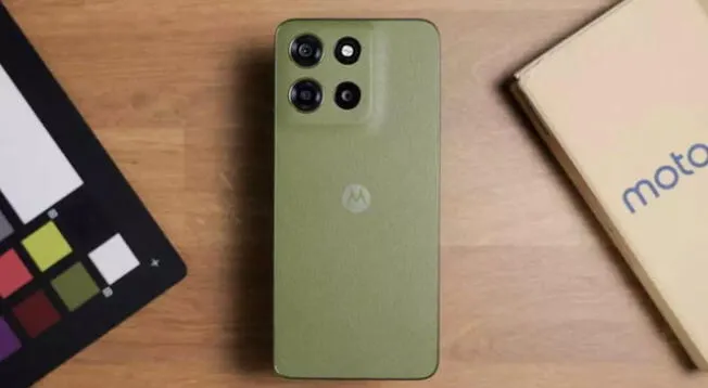 Este celular fue lanzado a finales de 2024 tiene una versión con uno de los colores más lindos del mercado de los celulares. Este celular fue lanzado a finales de 2024 tiene una versión con uno de los colores más lindos del mercado de los celulares.