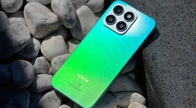 Conoce las características del HONOR X8b, el teléfono Android que se parece a un iPhone y lo supera en todo. Conoce las características del HONOR X8b, el teléfono Android que se parece a un iPhone y lo supera en todo.
