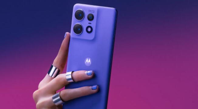 Este Motorola de gama media te hará con su precio accesible, así como sus asombrosas prestaciones. Este Motorola de gama media te hará con su precio accesible, así como sus asombrosas prestaciones.