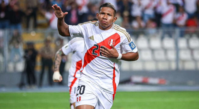 Edison Flores anotó el 3 a 1 ante Bolivia Edison Flores anotó el 3 a 1 ante Bolivia