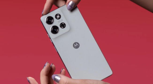 Motorola lanzó en 2025 este celular resisten al agua con IP68 y certificación militar. Motorola lanzó en 2025 este celular resisten al agua con IP68 y certificación militar.
