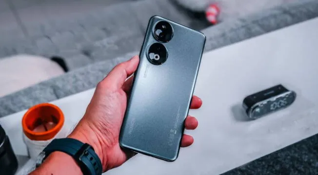 El Honor 90 5G es uno de los teléfonos de gama media más potentes y baratos de este 2025. Conoce su ficha técnica y precio reducido. El Honor 90 5G es uno de los teléfonos de gama media más potentes y baratos de este 2025. Conoce su ficha técnica y precio reducido.