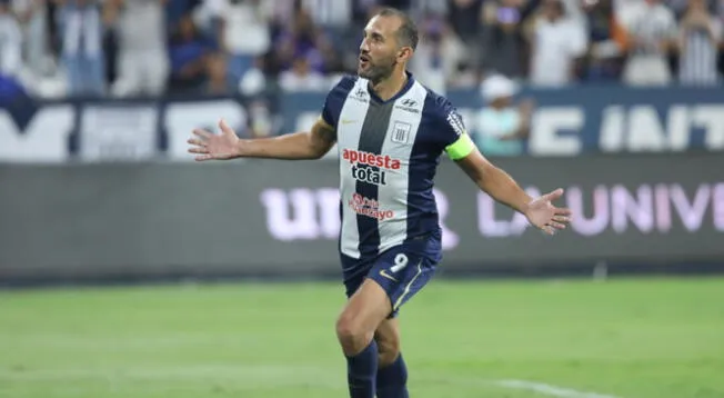 Hernán Barcos viene destacando con camiseta de Alianza Lima desde el 2021 Hernán Barcos viene destacando con camiseta de Alianza Lima desde el 2021