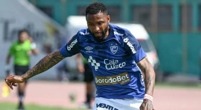 La triste noticia que recibió Alexi Gómez pese al triunfo de Cienciano ante Alianza Lima La triste noticia que recibió Alexi Gómez pese al triunfo de Cienciano ante Alianza Lima