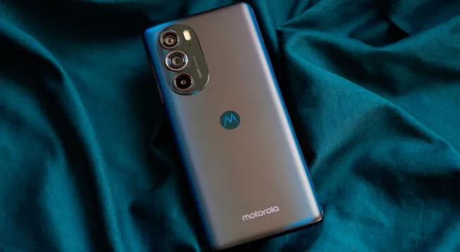 El Motorola Edge 30 Pro es un gama alta del 2022 y sigue vigente gracias a su gran potencia y precio bajo. El Motorola Edge 30 Pro es un gama alta del 2022 y sigue vigente gracias a su gran potencia y precio bajo.