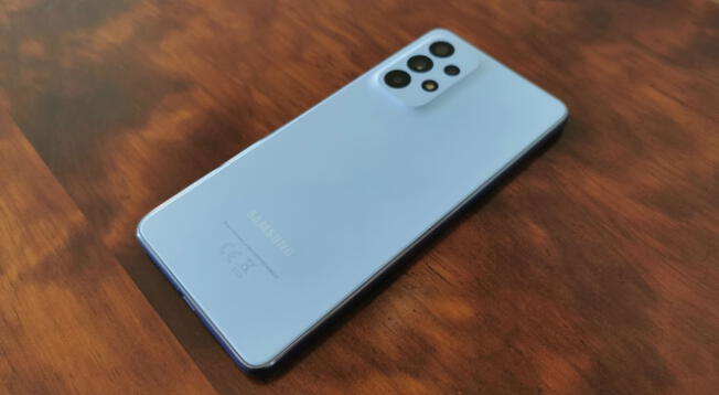 Este teléfono tiene una gran potencia y precio accesible. Este teléfono tiene una gran potencia y precio accesible.